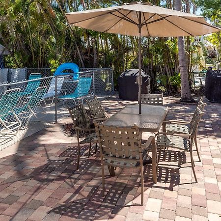 Gulf Breeze Condos Форт-Маєрс-Біч Екстер'єр фото